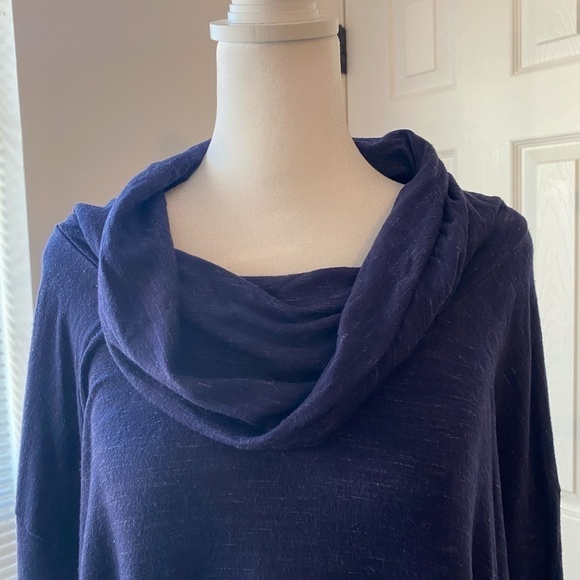 TAHARI Cowl Neck Top - Picture 2 of 4